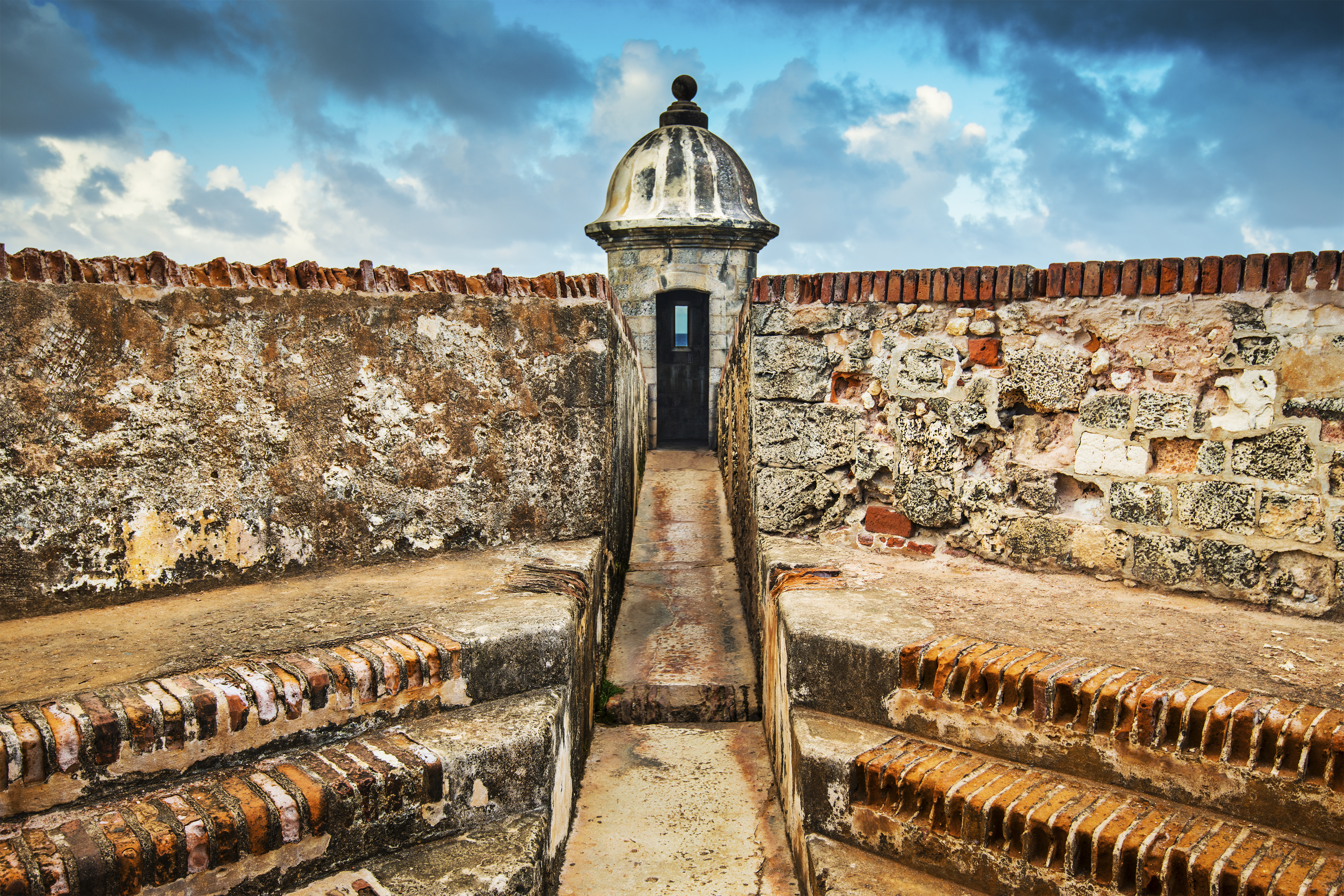 Rooftop view from a sentry box atop the fortress Castillo San Felipe del Morro